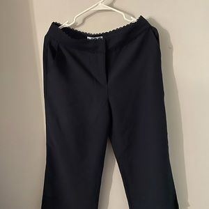 Brand new, never worn Draper james cropped pants